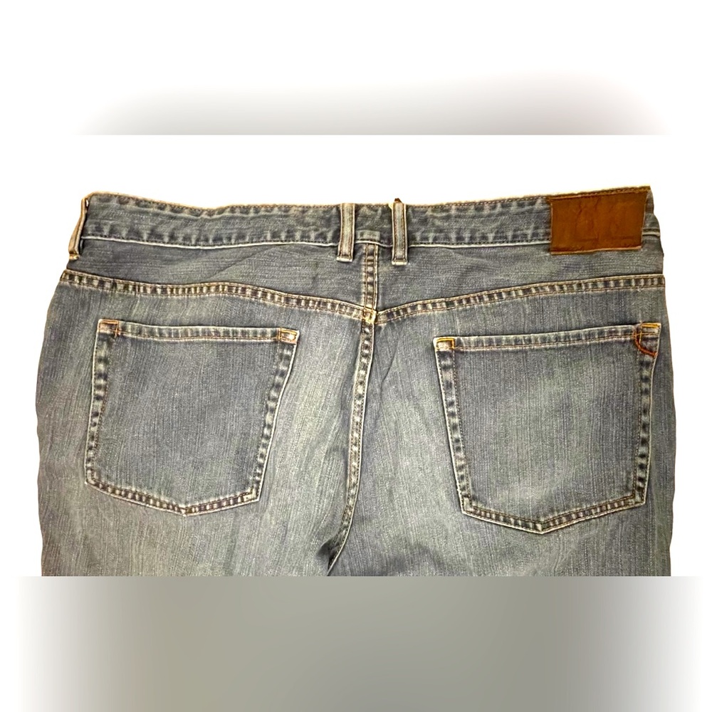 Tommy Bahama Jeans - Picture 2 of 10